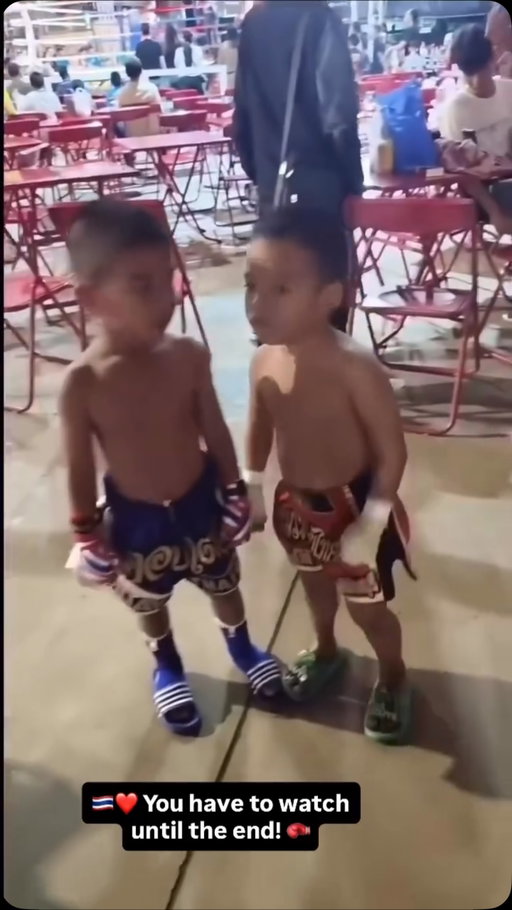This will defo be the funniest video you watch today….he started trying to beat him up whilst he was doing his ram Muay 🤣🤣🤣

Happy Friday.

#muaythai #friday #happyfriday