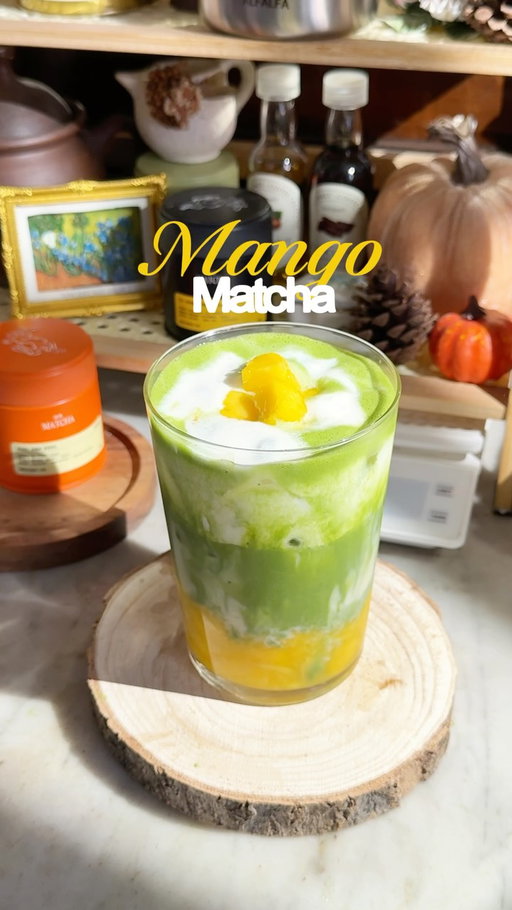 still one of my favs, Mango Matcha 🥭💛

Down to the very last grams of my @rebelbunnymatcha Matcha 🧡🖤 so sad they’re already finished 🥺

#recipe #matcha #homecafe #cafe #aesthetic