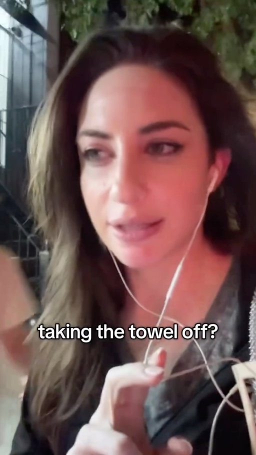 Another day, another weird back massage story. 🥲

#massage #nyc #spa