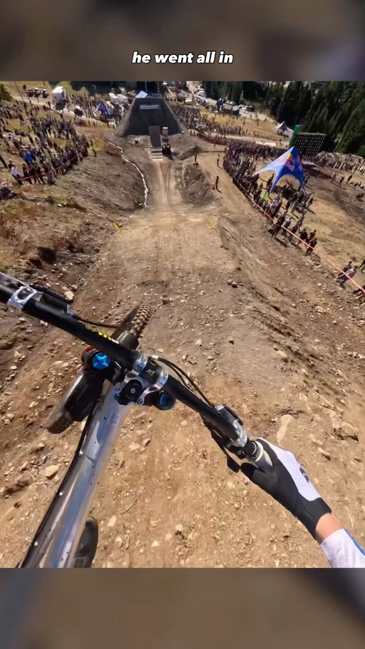 no brakes were touched that day 😮‍💨
@asavermette storming his way into 🥇 at Red Bull Hardline BC. 💥

Missed the race? Full replay available on Red Bull TV.
#pov #mtb #mountainbike #downhill