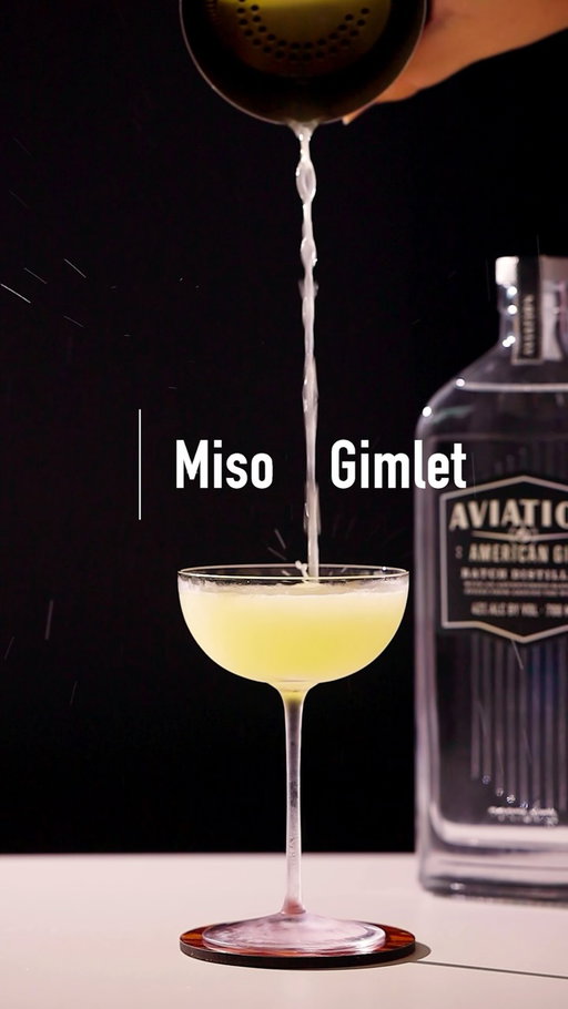“Miso Gimlet with Aviation American Gin”
-
Miso is a great ingredient and a super simple way to take a classic cocktail and elevate it. It’s fair to say using @aviationgin at the heart of this serve means it’s still a punchy gimlet at the base, with a balanced juniper note alongside the miso goodness. 
-
I found this serve to be outstanding, and I’ll be having it a few more times before the year is out. 

MISO GIMLET:

• 60ml Aviation American Gin
• 20ml Miso Syrup
• 20ml Lime Juice

#Aviation #Gimlet #Gin