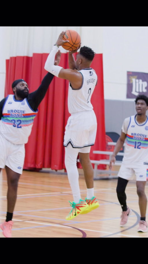 When it’s your turn to be the hammer 🔨, hit hard.
Because when you were the nail, no one had mercy on you... #keepgoing💪 #noweaponformedagainstmeshallprosper #fy #hooper #brodierecleague