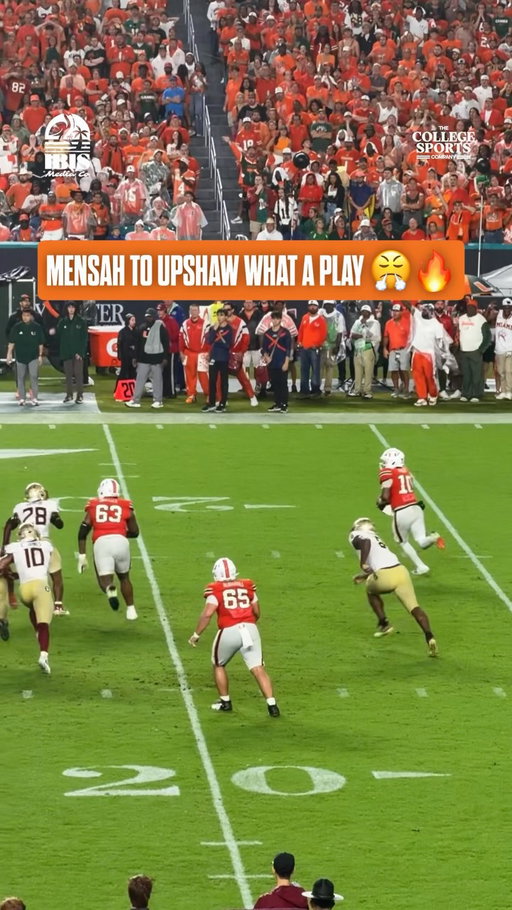 Escaping the Defense, @3darian Connects to @behumble.dae for a 44-YD Pass🔥🙌

•
•
•
•
#ItsAllAboutTheU #Canes🙌 #MiamiHurricanes #TheU #miami