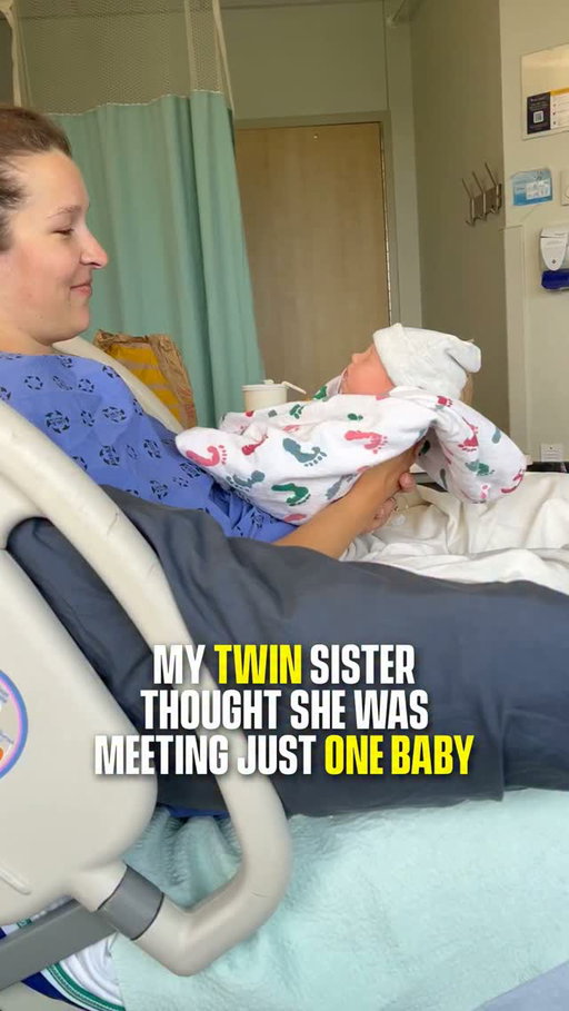That’s a lot to take in 🥹

Cassie kept the news that she was expecting twins a secret from her family and friends. Her own twin sister found out during a visit to the hospital in London, Ontario. She had arrived expecting to meet one baby and discovered there were two newborns to meet…

(Cassie Willemse via ViralHog)

#twins #family