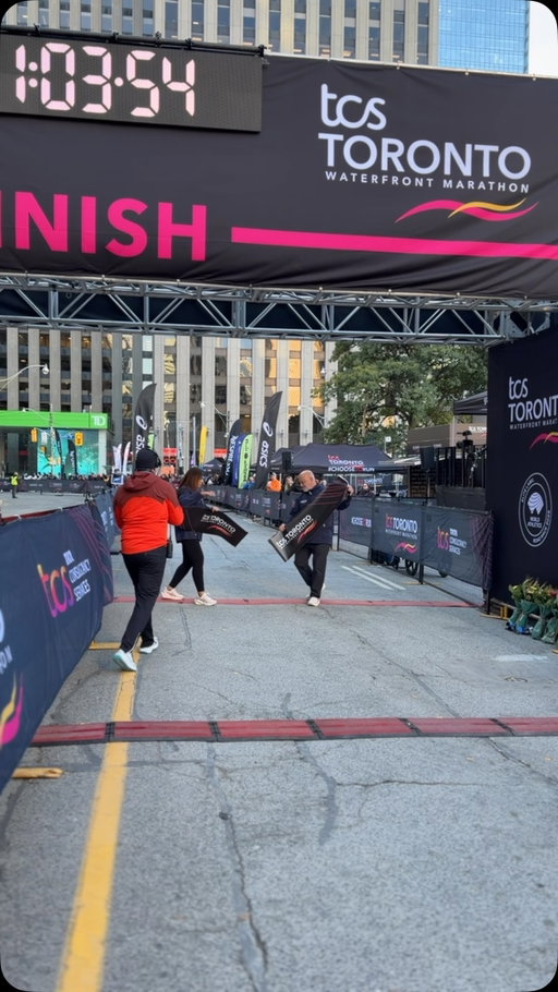 And the winner of the men’s half marathon is Dylan Alick — 1:03:48! Congratulations! 

#TOwaterfront42K #ChooseTOrun