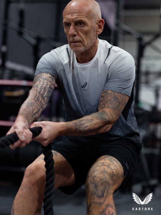 BUILT FOR PERFORMANCE. REFINED IN STYLE.

Wearing @castore_sportswear 

Adapt Training 5” Shorts | Black
Apex Geometric Print Tee | Grey

Elevate your training wardrobe with 15% off using my code DARRENBRANCH15.

#darrenkbranch #AdCastoreAff

📸 @vusemedia
