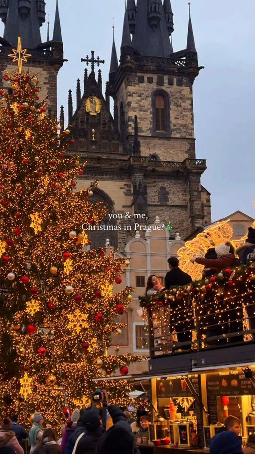 ✨ Christmas in Prague feels like stepping into a fairytale

🎄 10 things you can’t miss in Prague at Christmas:

1. 🧸 Wander through the Christmas markets in Old Town Square and Wenceslas Square
2. 🌉 Walk across Charles Bridge early in the morning, before the crowds arrive
3. 🍷 Warm up with mulled wine and roasted chestnuts at the festive stalls
4. 🌟 Climb the Old Town Hall Tower for the most beautiful views over the city
5. 🏰 Explore Prague Castle and the charming streets of Golden Lane
6. ☕ Get lost in the cobbled streets of Malá Strana and stop at a cosy café
7. 🕰️ Watch the famous Astronomical Clock in Old Town Square
8. 🍰 Treat yourself to a warm trdelník while exploring the city
9. 🚋 Take a ride on one of Prague’s historic trams
10. 🤍 Visit Kampa Island for a peaceful walk away from the busiest streets

📌 Save this for your Christmas trip to Prague and send it to someone you’d love to go with!

Prague Christmas | Prague Christmas Markets | Christmas in Prague | Prague Travel Guide | Prague in December | Winter in Prague | Christmas in Europe