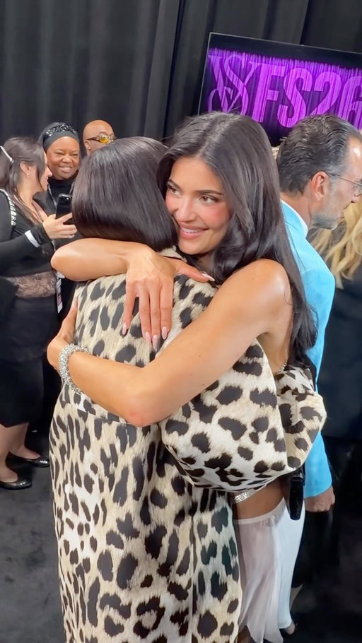 Proud mama doesn’t even begin to describe it🥹 @kyliejenner @krisjenner