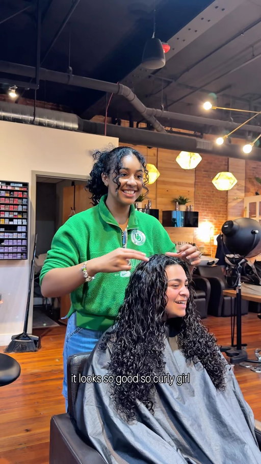 Rapunzel but curly➿☺️ 
the goal was to keep length but add in that volume she was lacking & its safe to say that we achieved JUST THAT🙂‍↕️🙂‍↕️🙂‍↕️

you can have long curly hair with volume🥰

also always using my @motoshears literally changed my life🫶🏽

#curlystylist #pahairstylist #curly #curlycut #lancasterpa