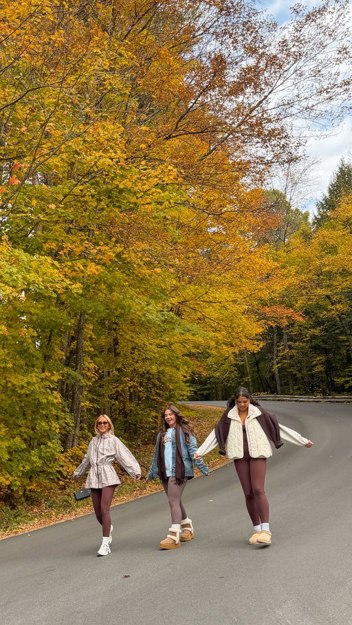 Have you tried these color combos for fall?
#outfitideas #fashioninspo #fashionstyle #fallfashion #falloutfits