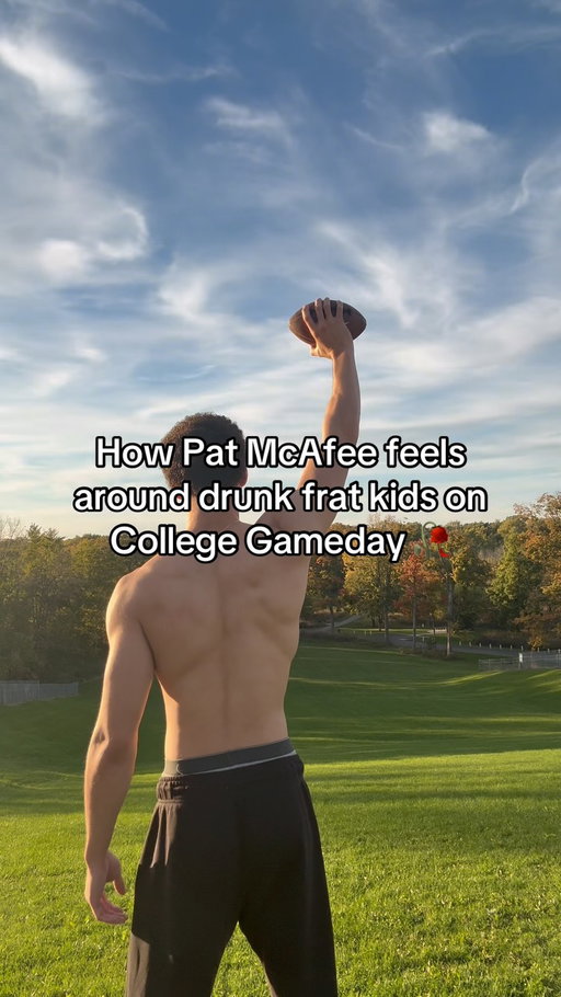 Moving like the god emperor

#collegefootball #dune #patmcafee