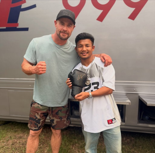 Honoured to have Muay Thai legend @rodtang_jimungnon visit us on the Extraction 3 set today ! All class, absolute champion 🙏👊 thanks for the personalised gloves, straight to the trophy room!