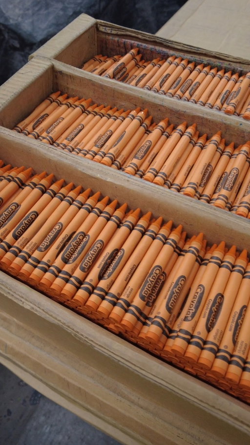 A little behind-the-scenes look at the colorful journey of an orange crayon. 🖍️

#BehindTheScenes #Crayons #ASMR