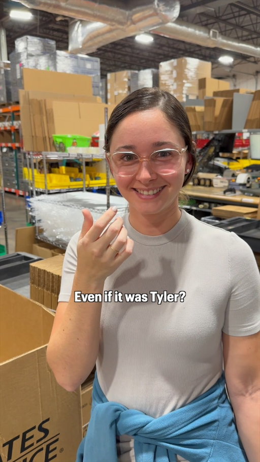 Watch your back Tyler 😳😂

#bonescoffee #coworkers #trending