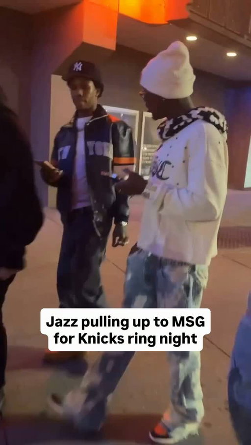 Jazz Chisholm getting ready to take in Knicks ring night at the Garden 

(via @everythingnyyankees)