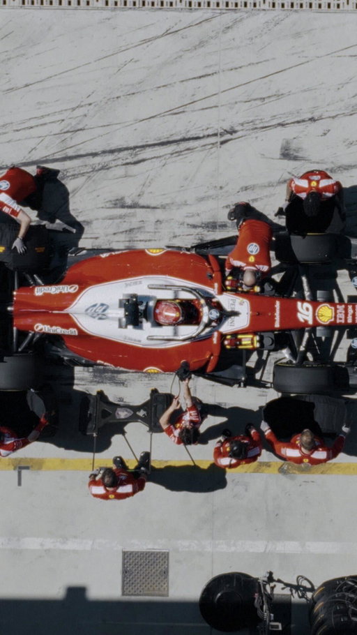 In racing, instinct must extend beyond the mind.

Everything in harmony, knowing what to listen for.

Listen to your body.
