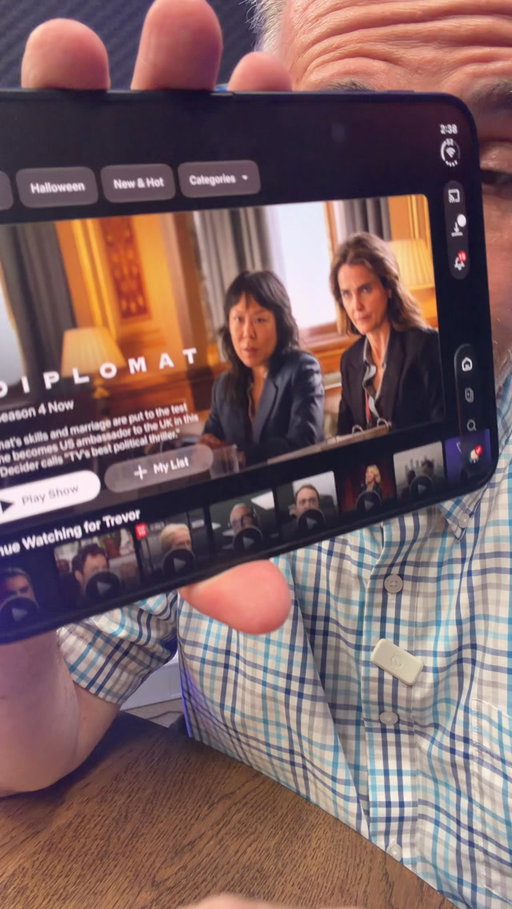 Netflix on iPhone Duo is a great example of an app USING the Duo format to make the experience better for users.. love it!
