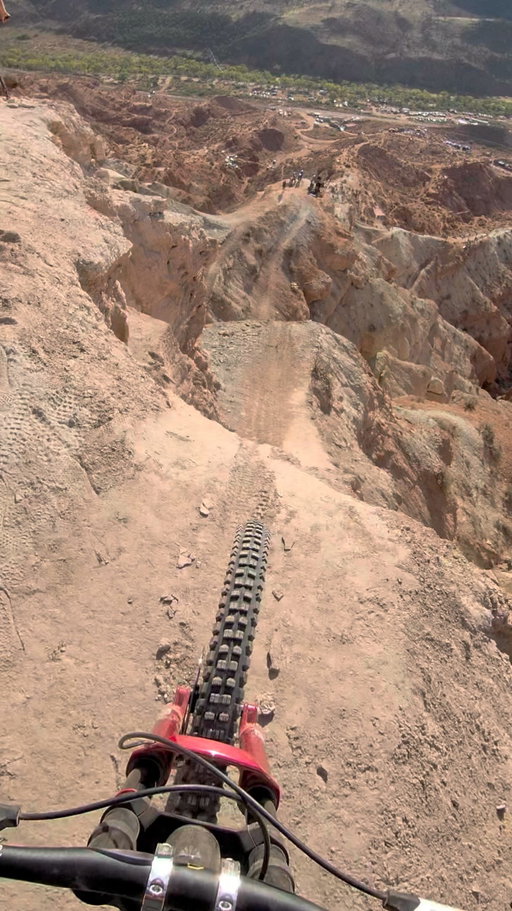 Ride @kade_2000’s Rampage line with him 🚵‍♂️

@redbullusa’s freeride mountain bike competition, Red Bull Rampage, returned to the original Utah cliffs for its 25th anniversary.

captured on @oakleymeta AI glasses.