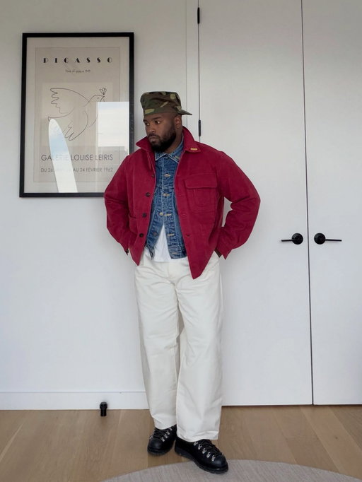 fall layering szn

@armynavybags camo hat up top, vintage @leejeans trucker under the @colour.plane coat, white tee, @uniqlousa barrel legs, with the @ghbass hiking boots

denim under the chore coat — calm or too much?

#mensfashion #mensstyle #outfitinspo #layering
