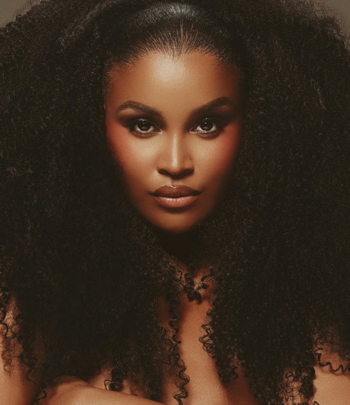 -Volume without a sound 🤫

Model• @pandaforeva_ 
MUA• @tylerhillmua 
Hair• @blairterrell.llc 
Extra Energy• @xo_ambeyy 

This is just a preview 😊😏

Big texture. Quiet power. Absolutely no shrinking.
What caught you first—the hair, the gaze, or the glow?
Send this to someone who was never meant to blend in.

-🧠