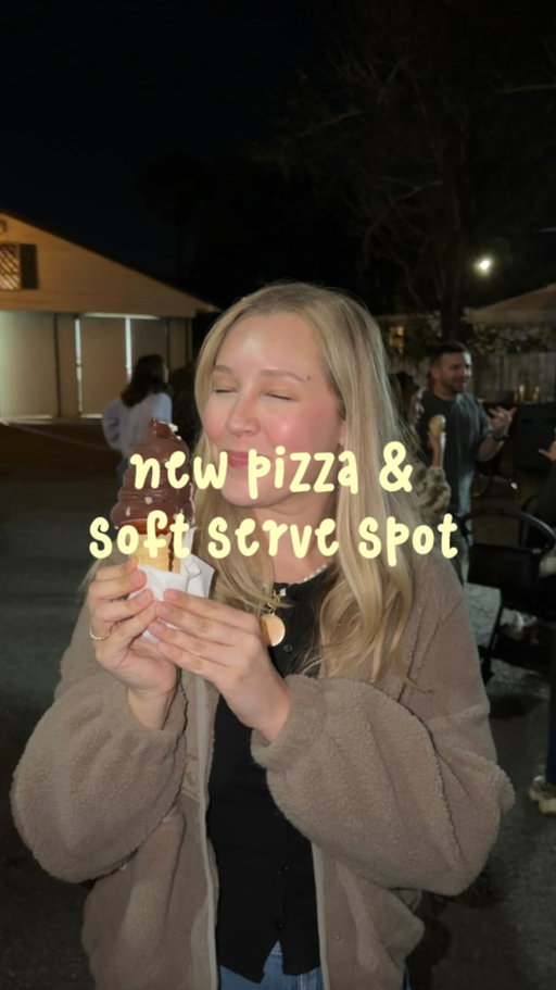 Pizza then ice cream by a fire pit is the fall night of my dreams!!! ✨✨

We had so much fun getting a sneak peek of @untitledpizzaco & @mimissoftserve.sc bites! Get the burrata salad and pistachio pesto pizza and do NOT skip the chocolate dip on your cone (trust me)!! 🤭

This spot is opening tomorrow at 1240 Yeamans Hall Rd in Hanahan, open Fri 4-9, Sat 11-9 and Sun 11-7 and remains open until @blackwellscornersc is finished in 2027! Send this to who you’re taking 🍕🍦✨

#charleston #charlestonfoodie #blackwellscorner #charlestonpizza #charlestonrestaurants