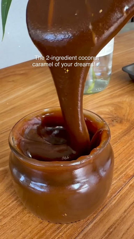Youre going to want to make this, and then bathe in it! 👅✨ curious- are you caramel over chocolate person or vise versa?! 

if you’d like the recipe comment - recipe! and I’ll dm it to you!
This is a…you can put on everything situation and if you make it soon I’ll show you a really yummy recipe you can add it to too!

The best thing about this recipe is it’s 2 simple ingredients dairy free and tastes heavenly! The longer you cook it the more candy like it will become so if you wanna make coconut caramel chews… which we definitely should, you can do that with this recipe too! 

Also if you have my cook book or meal planner (linked in bio) this one is in there!

#caramel #coconutcaramel #dairyfreerecipes