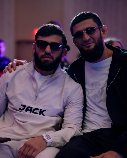 BATMAN 🤝 BORZ

Watch the RAF14 Press Conference live on @foxnation