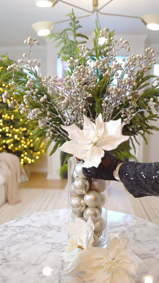 Christmas Beautiful DIY Centerpiece Christmas is coming!!
Only 9 more Sundays until Christmas. 

Can’t wait for all the cozy vibes with the Christmas tree up!

#christmas #christmasmagic #christmashome #DIY