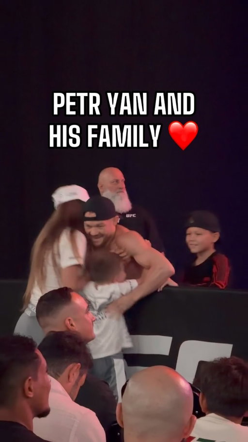 Family first. Petr Yan is a happy man ❤️
