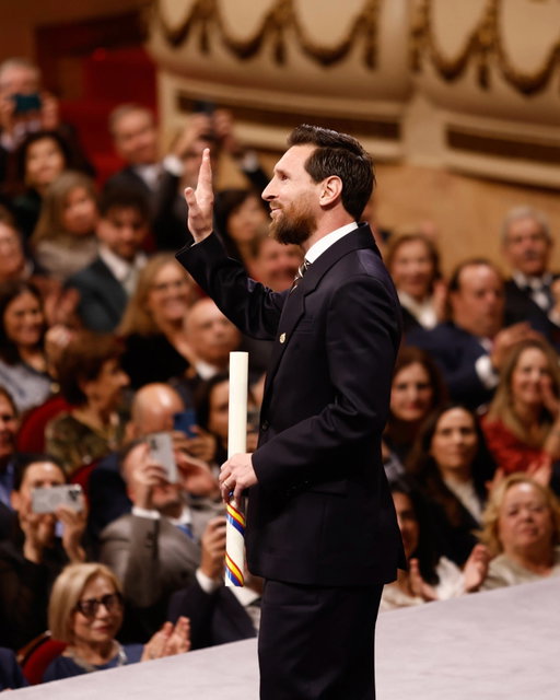 Felicitaciones, capitán, por recibir el Premio Princesa de Asturias de los Deportes 2026. 🩷🔟 Tu talento hace historia. Tus valores dejan una huella que va mucho más allá del fútbol. @leomessi