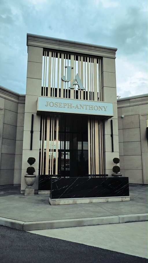 Where exceptional craftsmanship meets timeless elegance. Explore the world's most iconic timepieces and fine jewellery at @josephanthonyinc , authorized retailer for @chanelofficial, @breitling, @iwcwatches, @tudorwatch, @cartier, @omega,  @tagheuer & many more. 

Connect with @josephanthonyinc to explore their collections.
🔗 WatchDNA.com/JosephAnthony

📍 100 Eugenie St. W, Windsor, Ontario, Canada 

#LuxuryWatches #JosephAnthony #FineJewellery