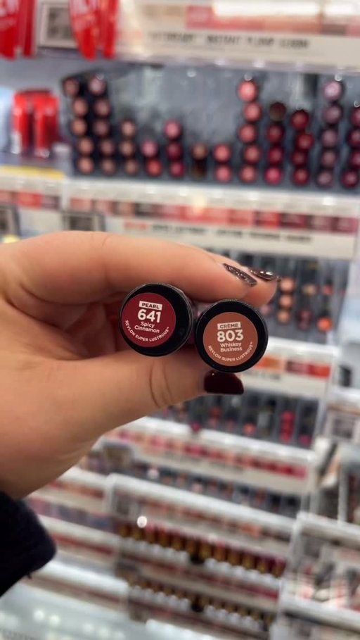 Very different vibes - but which is your fav?? 👀🔥🤭

Both can be fallish, and I love that! 

#beauty #affordable #affordablemakeup #walmartfinds #90s

@revlon @narsissist @nyxcosmetics @walmart