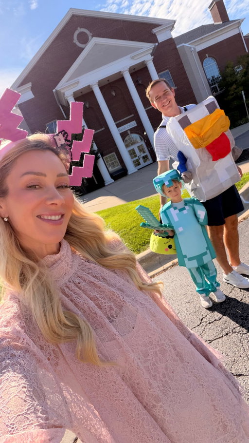He’s the diamond armor prince to my axelotle 💎⛏️💖

If you’re a boy mom you already know this is Minecraft mommy and me costumes
