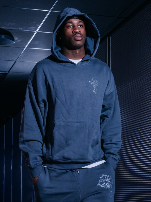 All business w/ @novamen 

- Blessed Rhinestone Pearl Oversized Hoodie - Charcoal
- Blessed Rhinestone Pearl Sweatpants - Charcoal
- Everyday Heavyweight Dry Oversized Tee