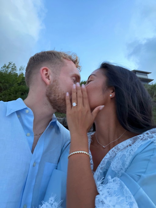 a million times yes 🥹💍🥹💍🪽 how lucky i am to be loved by you, i can’t wait to spend forever with you and build life together. comme on se dit toujours: "let’s go crazy together!!!!"