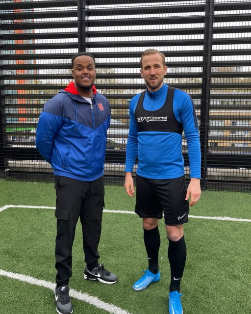 Harry Kane, 2026 Ballon d’Or winner… Proud of my client, all the years of graft we put in together and you are now the best player in the world. But it’s not about me guys.. It’s Hazza’s day 🤣 (my nickname for him, long story) @harrykane 

Ah good times, this was the day i realised he had ballon d’Or potential, so i gave up my career to become his coach

When i got him the move to Bayern and i let him stay in my 5 bed penthouse in München til he found a flat haha.
