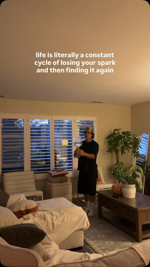 hey, so the spark is at the bottom of the wine glass 😩