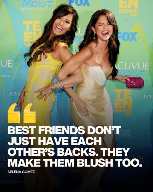 Selena Gomez and Demi Lovato just announced their Rare Beauty collab for a new Soft Pinch Blush Bundle, and our early 2000s selves are SCREAMING (!!!)

📸: Rare Beauty; Getty