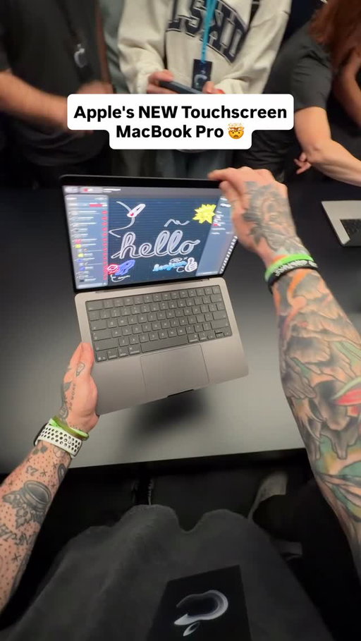 Apple's 1st Touchscreen MacBook Pro 🤯

#apple #macbookpro #macbook #appleevent #tech