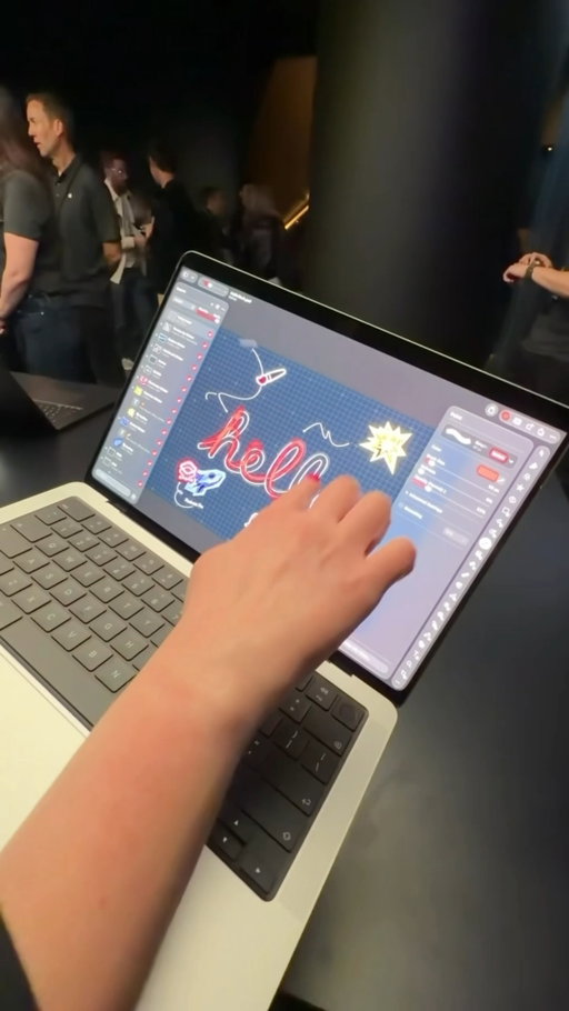 "Pro and tell" turned into "glow and touch" 💻

Apple debuted the new $2,899 MacBook Pro with an OLED screen and touch display on Wednesday and CNET's Bridget Carey was on the scene to give it a poke. #proandtell #allaccess #macbookpro #apple #oled

🎞️: Tara Brown