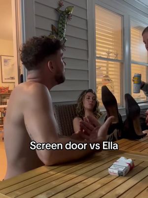 Screen door vs @ella grif 