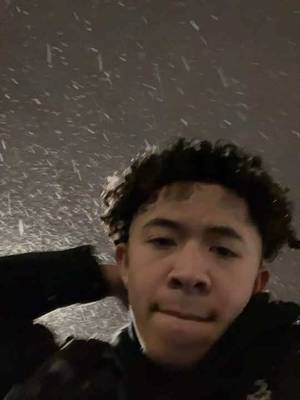bro huh #snowing #seattle #tacoma #fyp #washington