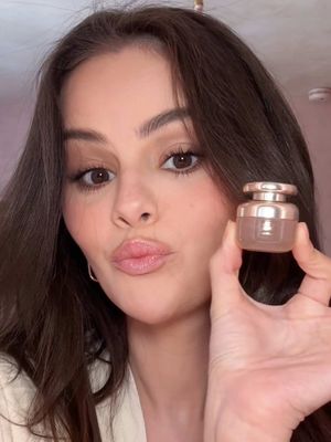 Don't say I didn't put u on 😤 Get the Mini Rare Eau de Parfum Set now @sephora and Sephora @Kohl’s #rarebeauty #rarefragrance #eaudepardum #scenttok #perfumetok  