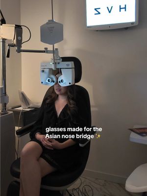 Tfw your glasses actually fit 🥹 found some new frames and got my eye exam done — the Telehealth Eye Exam at MUJOSH in Richmond Centre was done remotely with a licensed optometrist and was such a seamless process! #mujosh #glasses #richmondbc #richmondcentre #vancouver 