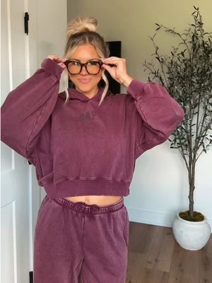 high sell out risk for this cute fall set🍂🐙 linked on my ltk! #matchingset #fallfashion #viral #gapfinds #sweatset #gap #falloutfitinspo
