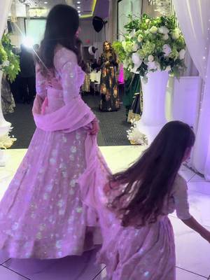 #pinklengha #matchingoutfits #motherdaughter #punjabisong #indianoutfits 
