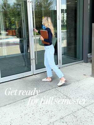 Fall semester is almost here! Get ready with these quick tips: 🏛Walk around campus  📅 Check your course schedule   🪪 Pick up your student ID card   📚Grab your textbooks  👕Stock up on LU gear   📍Find your classrooms  See you on campus soon!!💛💙  🍂🍂🍂 La session d’automne approche à grands pas! Préparez-vous avec ces rappels: 🏛 Promenez-vous sur le campus 📅 Vérifiez votre horaire de cours 🪪 Procurez-vous votre carte étudiante 📚 Procurez-vous vos manuels scolaires 👕 Faites le plein de vêtements LU 📍 Repérez vos salles de classe  À bientôt sur le campus!!💛💙