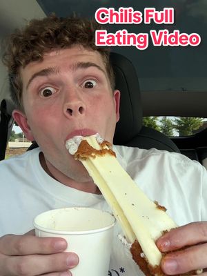 Replying to @therauptue Here you go: full eating video with no cuts! Just me eating a bunch of cheese😅 #mukbang #chilis #thefoodguy #tommywinkler #foodreview 