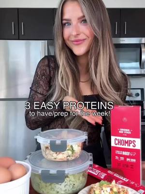 With everyone getting back to routines, school, etc. I think it's sooo important to simplify nutrition. I like to prep/have a few protein sources each week to make life a little easier! I usually do some variation of shredded chicken/chicken salad, @Chomps , & always have eggs on hand! Chomps are like my cheat code - they're a nutrient-dense source of protein (10g per stick!) and are grass-fed & finished beef (Quality is SO important when it comes to meat!). They're the best for traveling, lunch boxes, work, and on the go! ✨Let me know your favorite Chomps flavor in the comments below! #chompspartner + You can search for the meal prep recipes on my blog (linked in my bio!) #mealprep #highprotein #chickensalad #eggsalad 