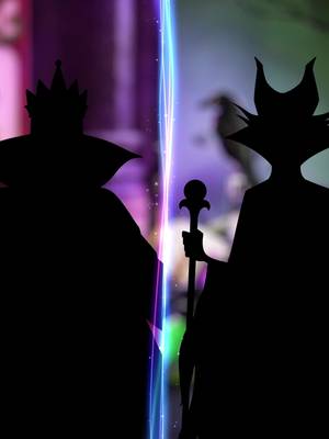 ​Meet the icons of the dark side: @Disney’s Maleficent, the Mistress of All Evil, and the Evil Queen, the original mirror-breaker. The Disney Villains Collection by Bath & Body Works will be online for Rewards Members 8.26-8.27 and launch globally in stores on 9.3. Pick your potion - if you dare. 🖤 